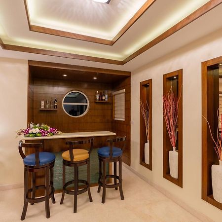 คลาร์ก เอ็กโซติกา คอนเวนชั่น รีสอร์ต แอนด์ สปา Hotel Devanahalli ภายนอก รูปภาพ
