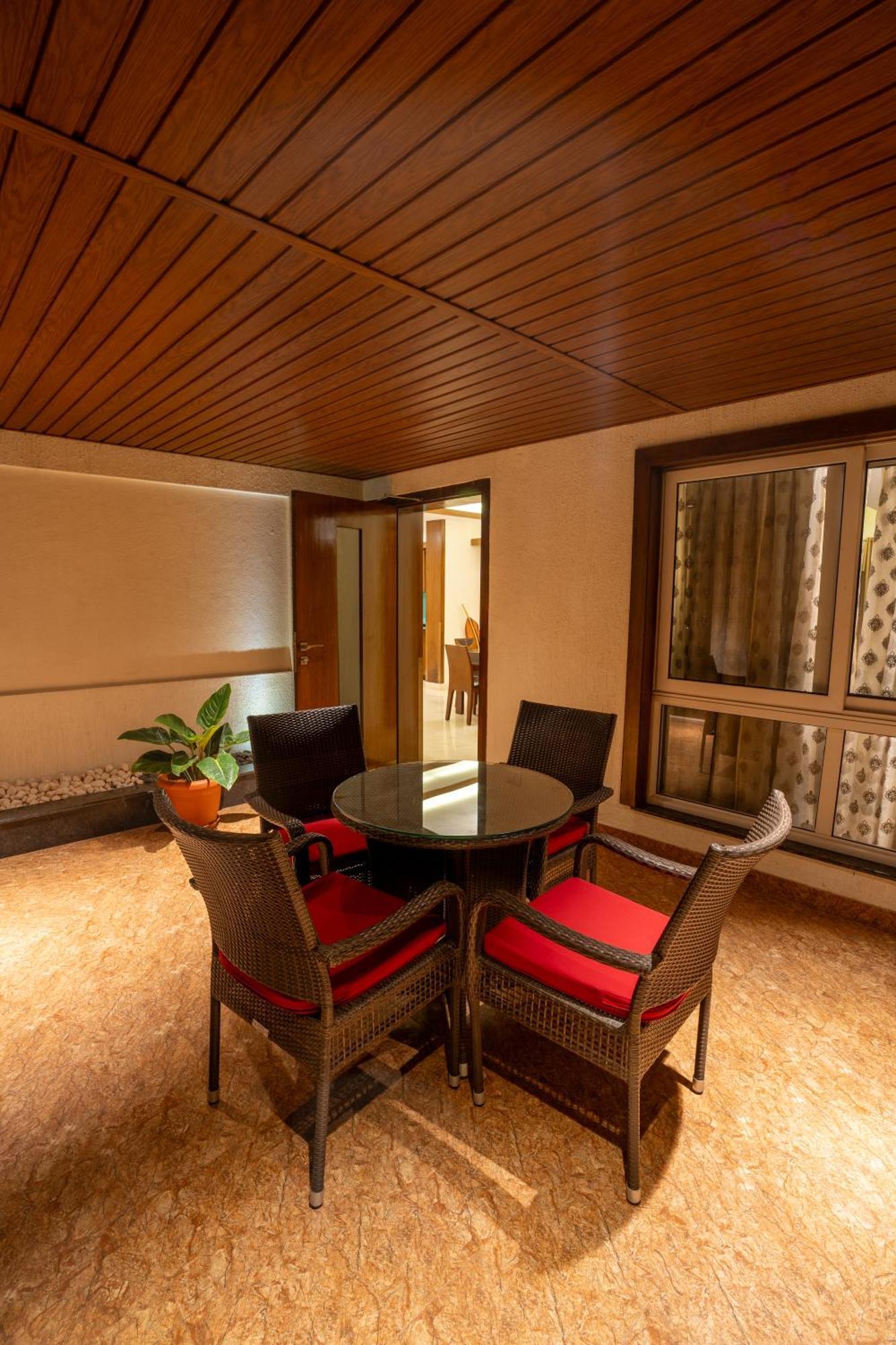 คลาร์ก เอ็กโซติกา คอนเวนชั่น รีสอร์ต แอนด์ สปา Hotel Devanahalli ภายนอก รูปภาพ