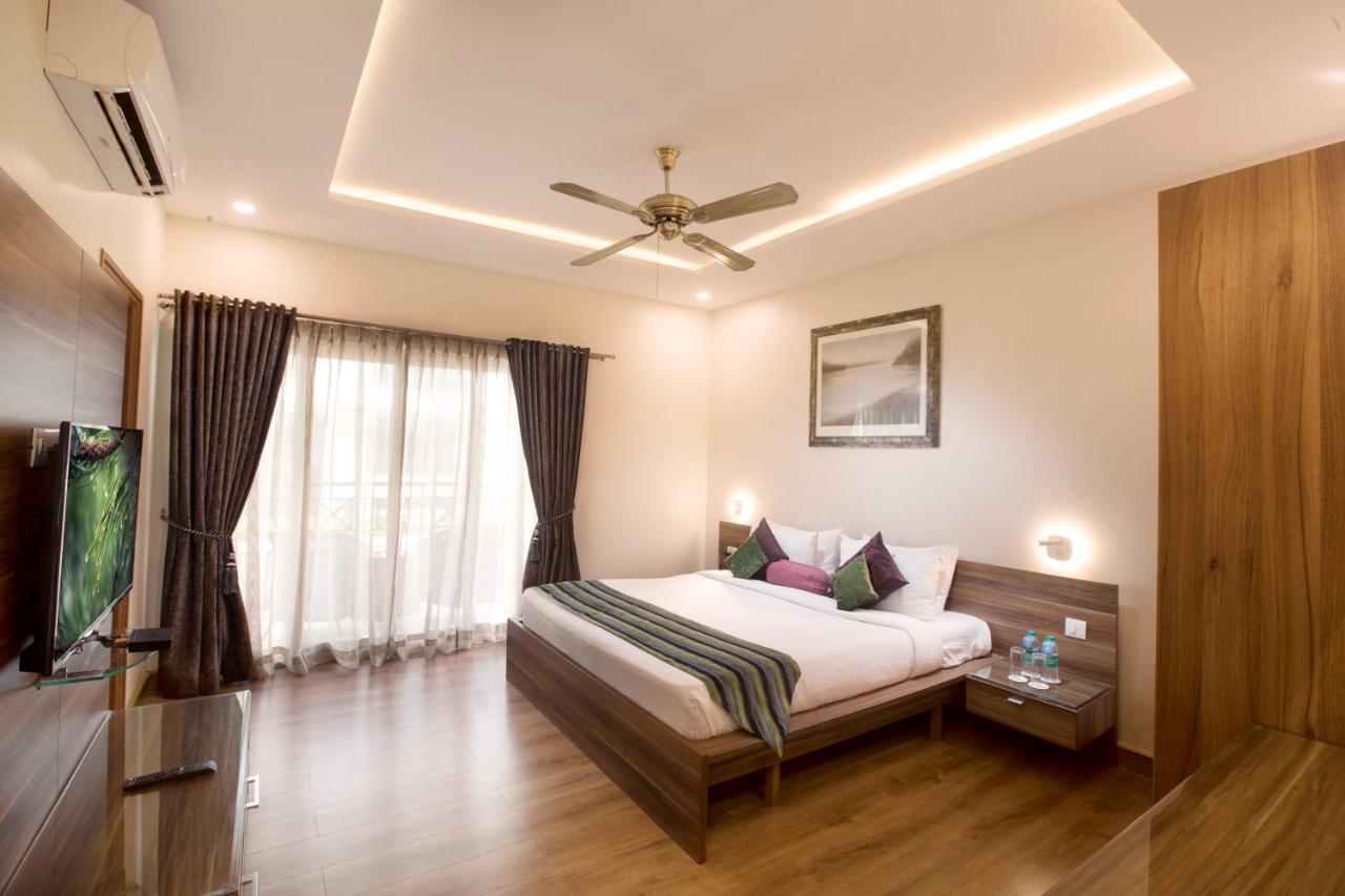 คลาร์ก เอ็กโซติกา คอนเวนชั่น รีสอร์ต แอนด์ สปา Hotel Devanahalli ภายนอก รูปภาพ
